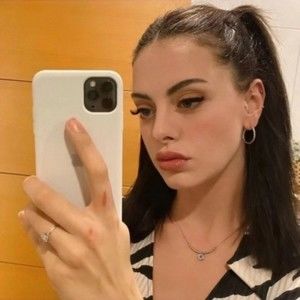 Meet your Posher, Derek